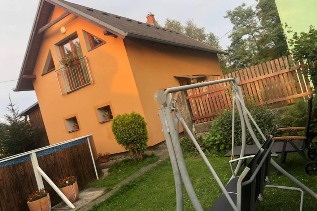 Cely Dum Flora V Ceskosaskem Svycarsku Apartment Janov Exterior photo
